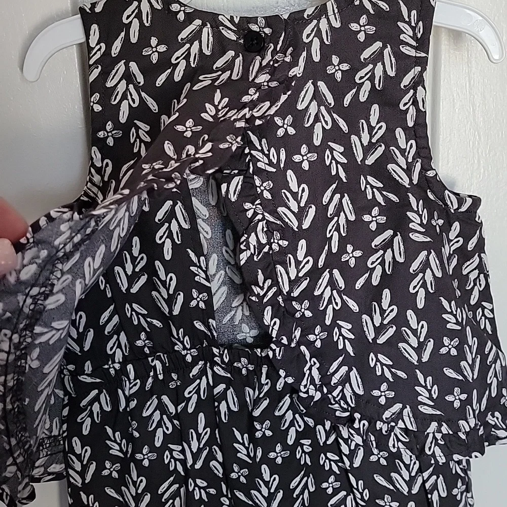 Carter's NWT, girls 12 months, 1 piece romper, charcoal gray and white.